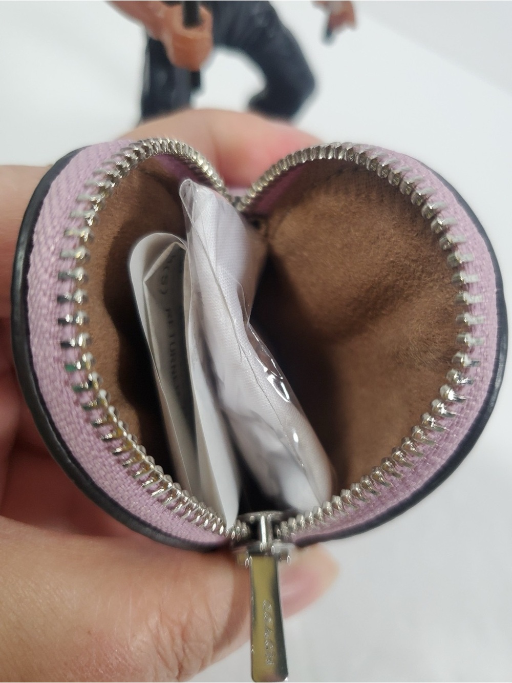 Bundle Coach Teri Shoulder Bag & Heart Bag Charm With Patent Signature NWT - Picture 13 of 14